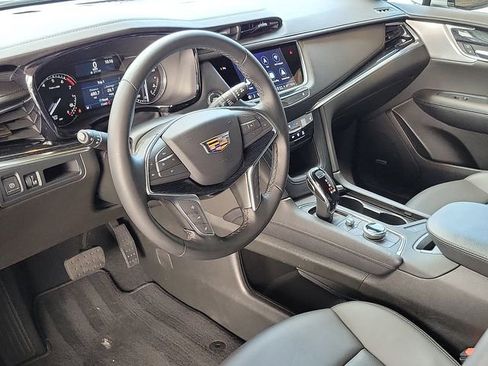 Certified 2025 Cadillac XT5 Premium Luxury image 7