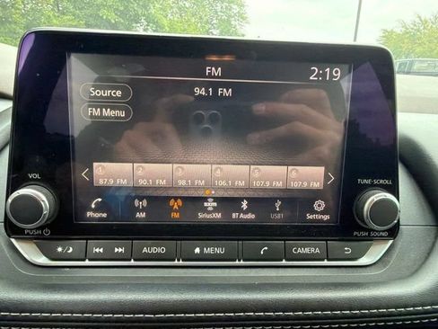 Used 2021 Nissan Rogue S FWD image 26