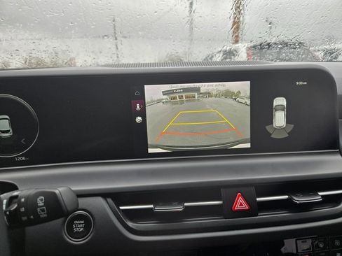 Used 2025 Kia Seltos EX image 12