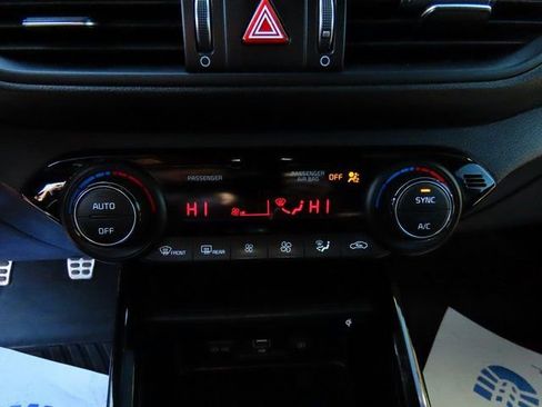 Used 2022 Kia Forte GT image 22