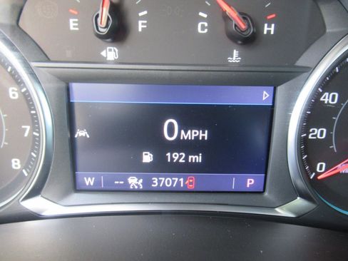 Used 2023 Chevrolet Equinox RS w/ RS Leather Package FWD image 24