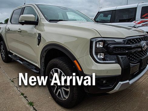 Used 2025 Ford Ranger Lariat w/ Advanced Towing Package AWD/4WD image 4