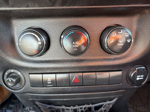 Used 2014 Jeep Wrangler Unlimited Sport w/ Quick Order Package 23S image 35