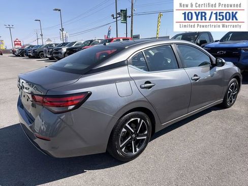Used 2025 Nissan Sentra SV image 6