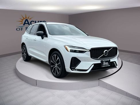 Used 2023 Volvo XC60 B5 Plus w/ Climate Package image 5