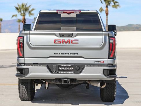 Used 2024 GMC Sierra 2500 AT4 w/ AT4 Premium Plus Package image 6