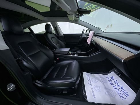 Used 2018 Tesla Model 3 Long Range image 28