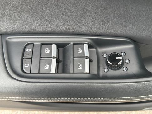 Used 2022 Audi Q8 Prestige AWD/4WD image 50
