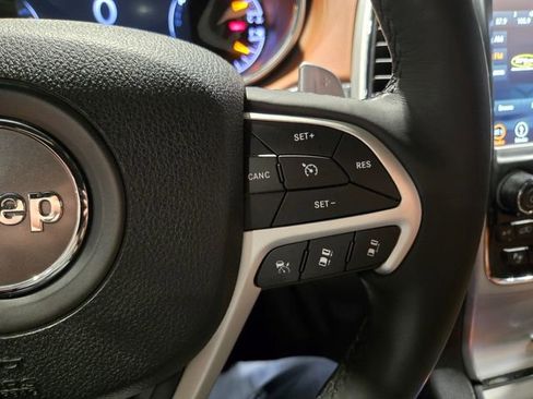 Used 2018 Jeep Grand Cherokee Summit image 21