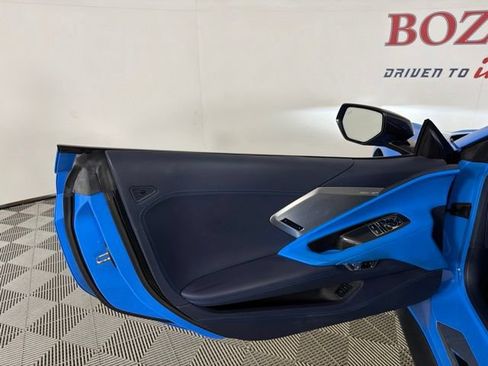 Used 2021 Chevrolet Corvette Stingray Premium Cpe w/ Z51 Performance Package RWD image 16