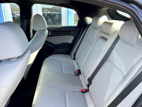 Used 2025 Honda Civic Sport image 9