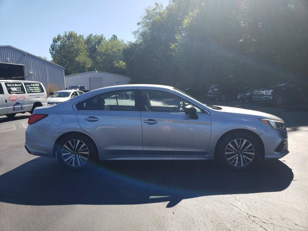 Used 2018 Subaru Legacy 2.5i w/ Popular Package #1 AWD/4WD image 4