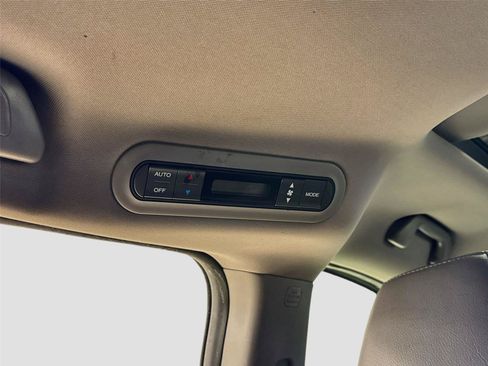 Used 2010 Honda Odyssey EX-L image 25