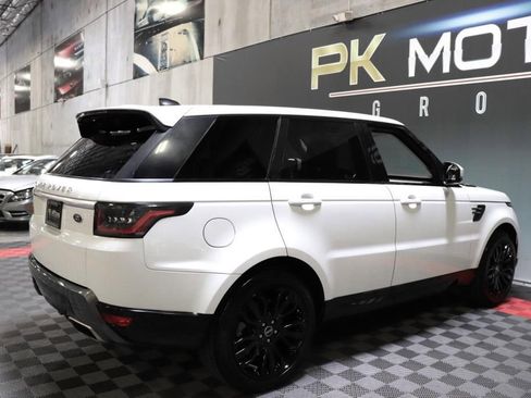 Used 2018 Land Rover Range Rover Sport HSE AWD/4WD image 9