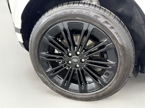 Certified 2025 Land Rover Range Rover Evoque S image 32