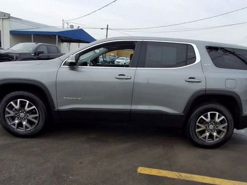 Used 2023 GMC Acadia SLE image 5