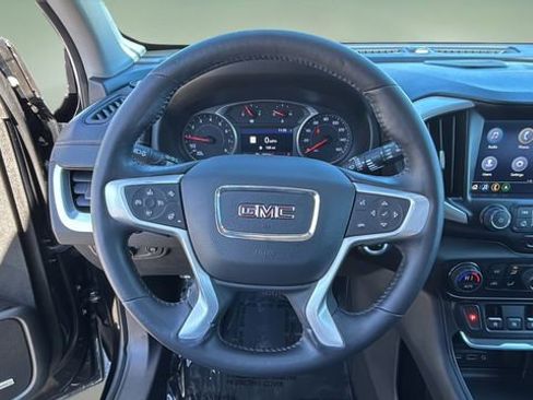 Used 2021 GMC Terrain SLT w/ Infotainment Package II image 11