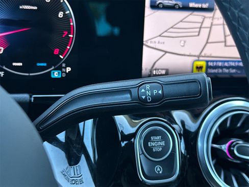 Certified 2025 Mercedes-Benz GLA 250 image 25