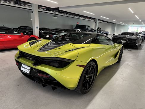 Used 2023 McLaren 720S Spider RWD image 4