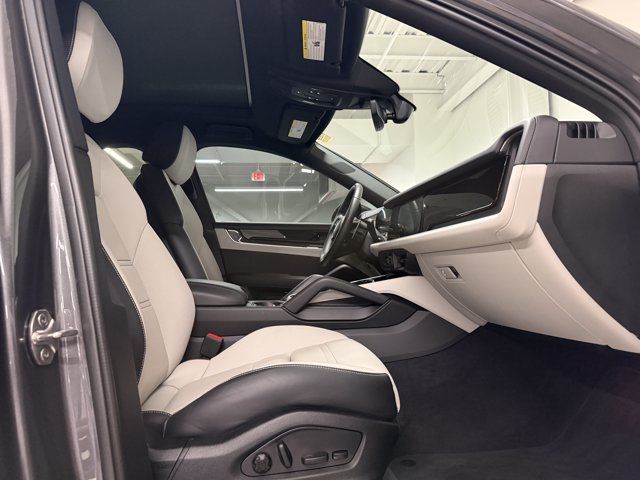 Certified 2024 Porsche Cayenne S AWD/4WD image 26