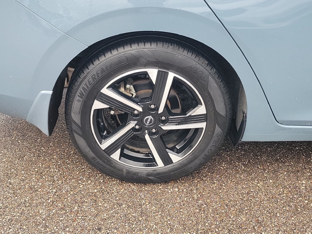 Used 2024 Nissan Sentra SV w/ All-Weather Package FWD image 5
