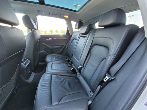 Used 2015 Audi Q5 2.0T Premium Plus w/ Technology Package image 12