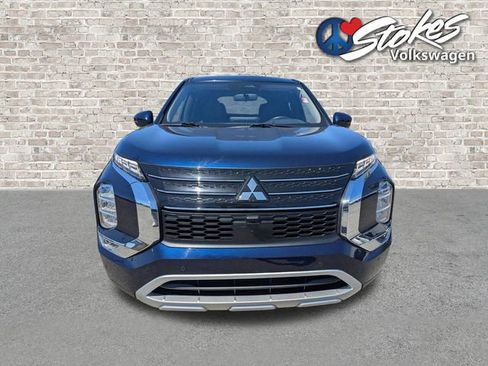 Used 2024 Mitsubishi Outlander SE image 9