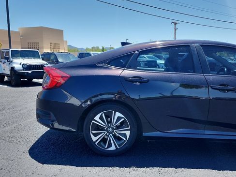 Used 2018 Honda Civic EX-T image 5