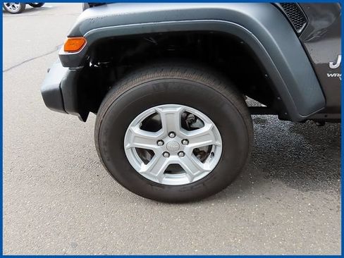 Certified 2020 Jeep Wrangler Unlimited Sport S AWD/4WD image 4