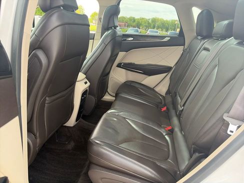 Used 2017 Lincoln MKC Reserve AWD/4WD image 28