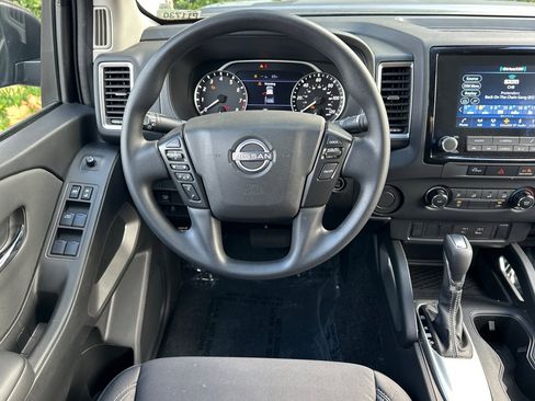 Certified 2024 Nissan Frontier SV w/ Graphics Package image 16
