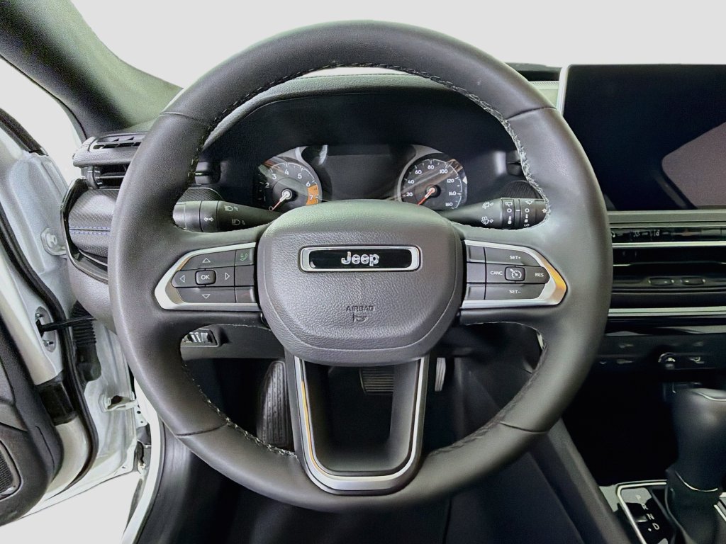 Used 2025 Jeep Compass Latitude w/ Altitude Special Edition AWD/4WD image 15