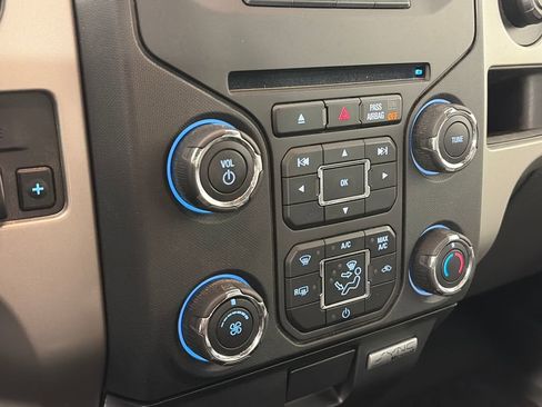 Used 2014 Ford F150 XLT w/ Equipment Group 302A Luxury AWD/4WD image 21