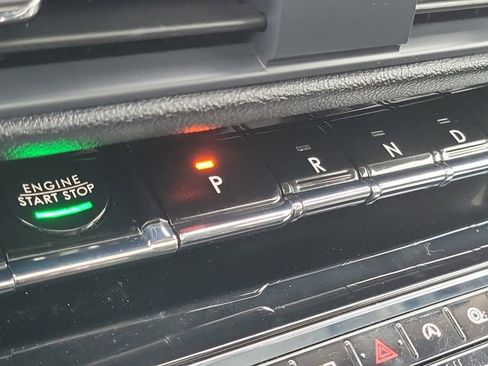 Certified 2023 Lincoln Corsair AWD w/ Equipment Group 101A image 18