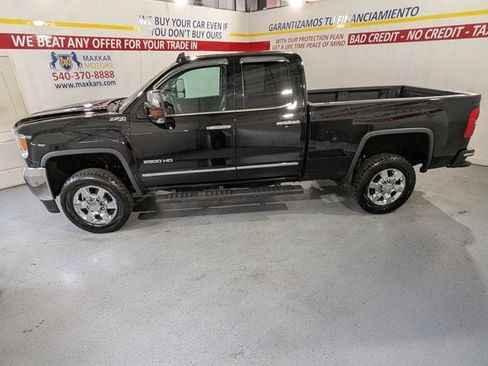 Used 2018 GMC Sierra 2500 SLT w/ Snow Plow Prep Package image 4