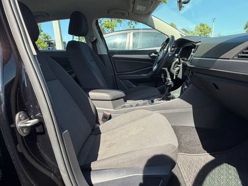 Used 2019 Volkswagen Jetta S w/ Driver Assistance Package FWD image 14