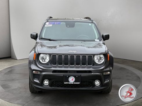 Used 2021 Jeep Renegade Latitude image 2