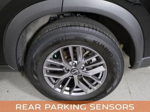 Used 2024 Nissan Rogue S AWD/4WD image 12