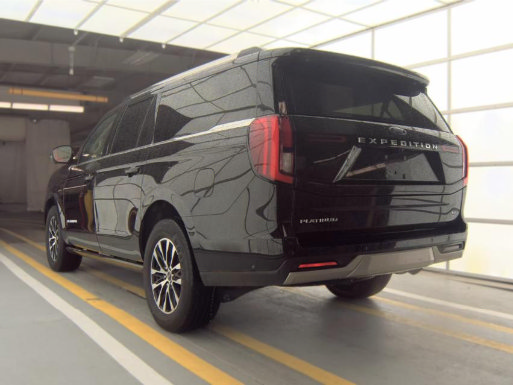Used 2025 Ford Expedition Max Platinum AWD/4WD image 7