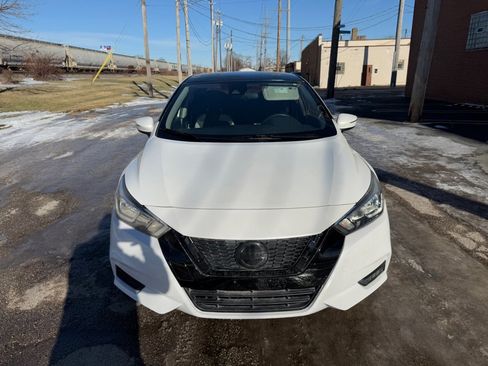 Used 2020 Nissan Versa SV image 8