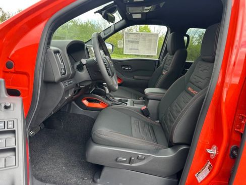 New 2025 Nissan Frontier PRO-4X image 9