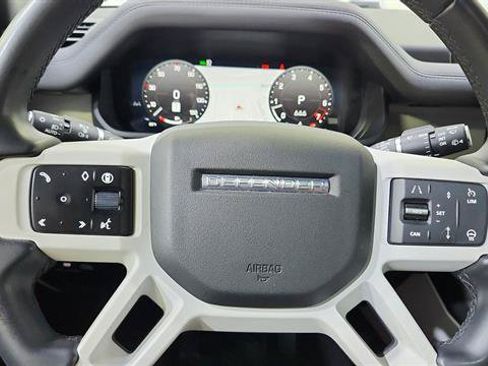 Used 2025 Land Rover Defender 110 S AWD/4WD image 15