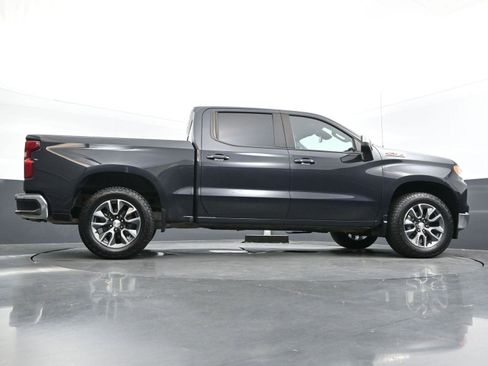 Used 2023 Chevrolet Silverado 1500 LT w/ Z71 Off-Road Package image 48