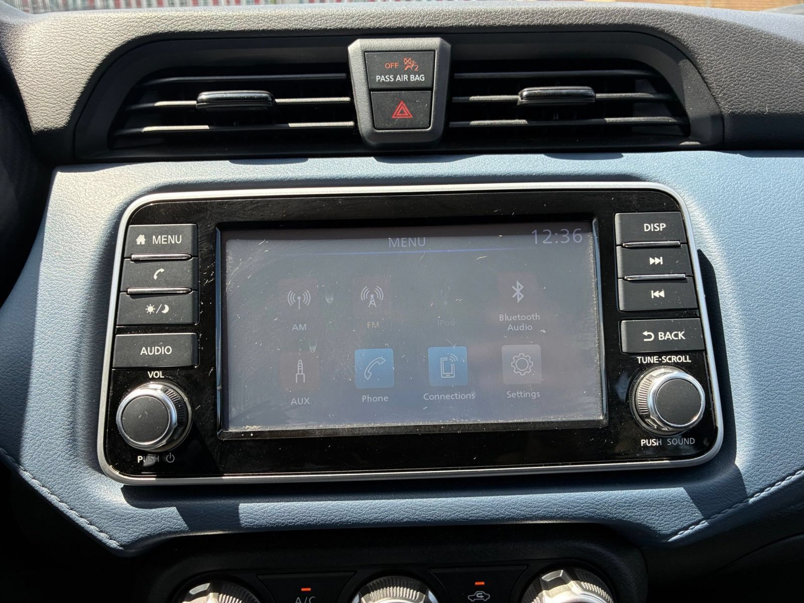 Used 2025 Nissan Versa SV FWD image 19