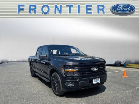 Used 2025 Ford F150 XLT w/ Equipment Group 302A MID AWD/4WD image 8