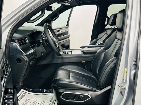 Used 2024 Jeep Wagoneer Series II image 9