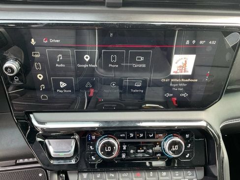 Used 2025 GMC Sierra 2500 AT4X AWD/4WD image 18