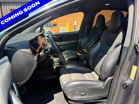 Used 2018 Tesla Model X 75D AWD/4WD image 5