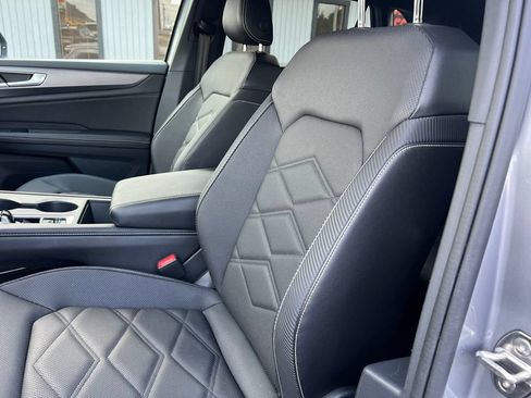 Used 2024 Volkswagen Atlas Cross Sport SE AWD/4WD image 10