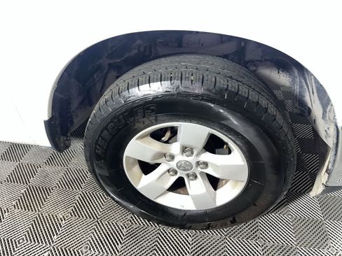 Used 2024 RAM 1500 Classic SLT image 10